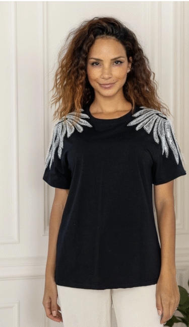 Polera Manga Corta Negra Bordado Mostacilla tonos Plateado en Hombros Importado de Paris, Francia