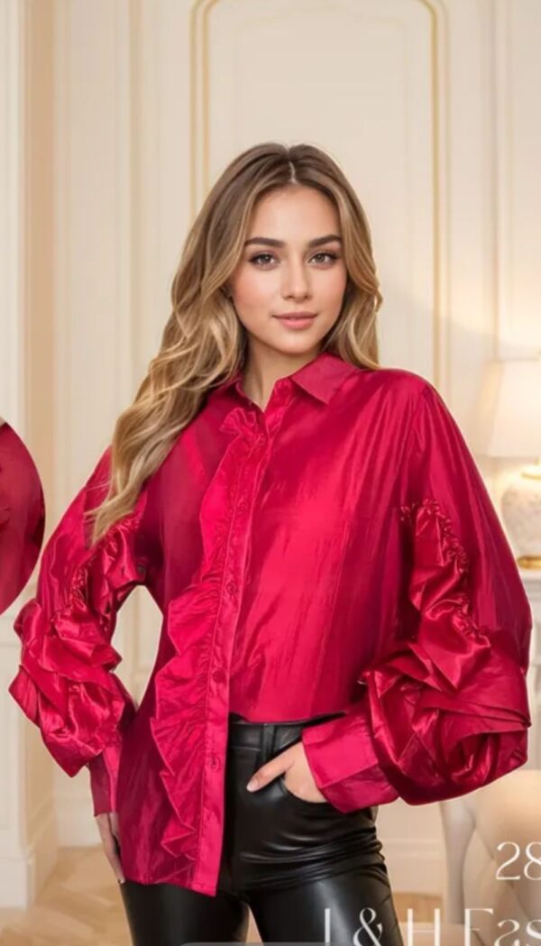 Blusa de seda con volante y flor de rosa en relieve 3d Blusa de seda con volante y flor de rosa en relieve 3d_J28505red_biabrazil_Chile