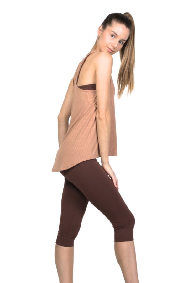 Calza Capri Suplex color Chocolate Bia Brazil-4 Calza Capri Suplex color Chocolate Bia Brazil_SL4069chocolate_biabrazil_Chile_4 / Polera deportiva dryfit Machiatto Bia Brazil_TT4756choco_biabrazil_Chile_2