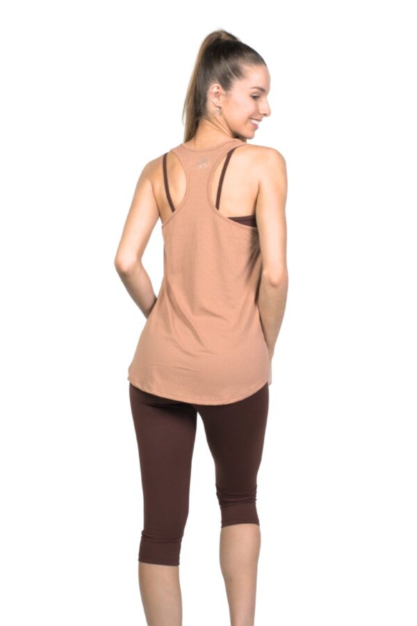 Calza Capri Suplex color Chocolate Bia Brazil-5 Calza Capri Suplex color Chocolate Bia Brazil_SL4069chocolate_biabrazil_Chile_5 / Polera deportiva dryfit Machiatto Bia Brazil_TT4756choco_biabrazil_Chile_1