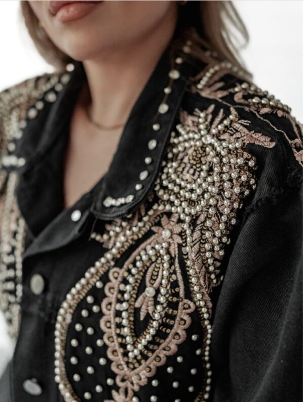 Chaqueta de Jeans Rock Negra Couture Bordado y perlas-2 Chaqueta de Jeans Rock Negra Couture Bordado y perlas_8030black_biabrazil_Chile_2