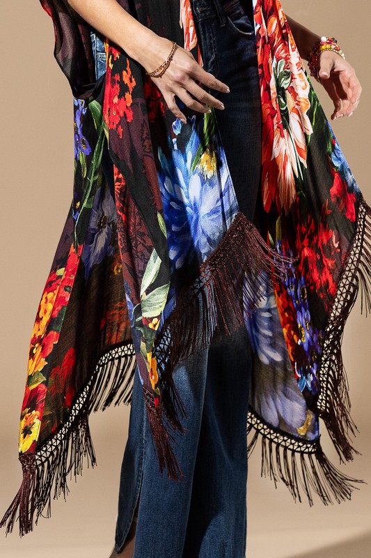 22841591_c8f9f6a7-aa64-4389-aeb2-adf6f419e918 Kimono Largo Pintado Flecos